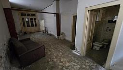 Terra Cielo Da Ristrutturare Con Terrazzo Archi