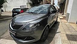 Lancia Ypsilon 1.0 Firefly S&S Hybrid Gold
