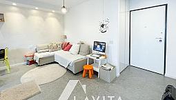 Trilocale Ristrutturato Con Balcone A Laives
