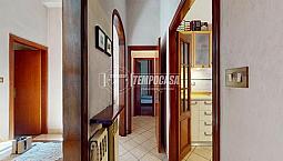 4 Locali Con Due Bagni In Villetta