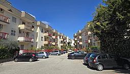 Quadrivani + Doppi Acc. Con Posto Auto Zona Parco