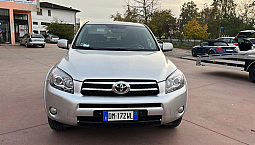 Toyota Rav4 2.2 D-cat 177 Cv Luxury 4×4
