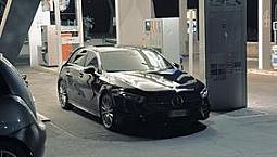 Mercedes Benz A180 D Premium Amg