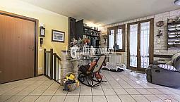 Casa Con Ingresso Indipendente Con Giardino Privat