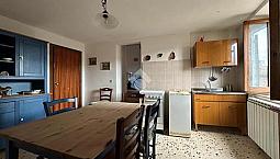 2 Locali A Montecchio
