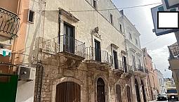 Palazzo Storico Del 1700 Con Ampio Girdino