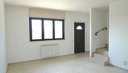 Casa A Schiera Con Giardino