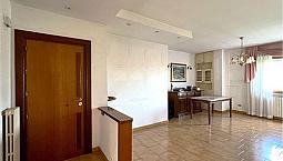 Appartamento Con Garage E Cantina- San Marone