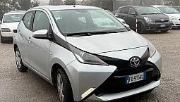 Toyota Yaris 1.0 5 Porte