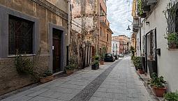Via Piccioni - Con Ingresso Indipendente E Cortile