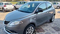 Lancia Ypsilon 0.9 Twinair 85 Cv 5 Porte Metano Ec