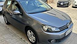 Volkswagen Golf 1.6 Tdi Dpf 5p. Comfortline