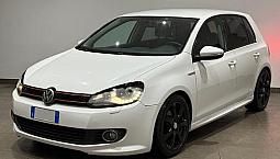 Volkswagen Golf 1.6 Tdi Highline Per Neopatentati