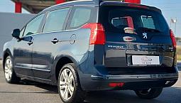 Peugeot 5008 1.6 115Cv Stop&Start 2013 7 Posti