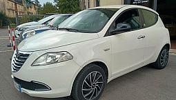 Lancia Ypsilon 1.2 69 Cv 5 Porte Gpl Ecochic Gold