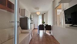 Appartamento Con 2 Camere, Piano Terra, Garage, Wi