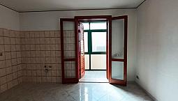 Appartamento In Residence Con Garage E P. Auto