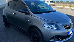 Lancia Ypsilon 1.0 Hybrid - 2022