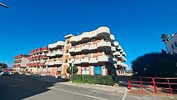 Secondo Piano S.a. Con Box Auto Di Circa 33 Mq