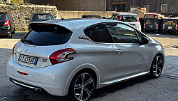 Peugeot 208 Gti 220Cv