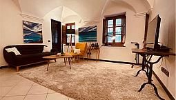 Ampio Appartamento Ristrutturato Con Terrazzo