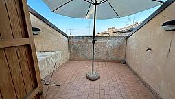 Centro Storico Con Terrazzo Panoramico E Box Auto