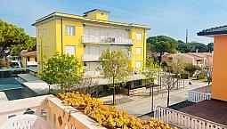 Lido Dei Pini - Luminoso Bilocale