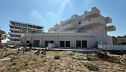 Appartamento Con Ampio Terrazzo Al Mare