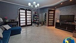Zona 167: Appartamento + Box + Verande Ascensore