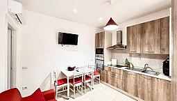 Trilocale Ristrutturato Con Cortile Privato - Ca