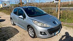 Peugeot 207 1.4 Hdi 2010 Adatta Neopatentati