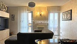 Trilocale Ristrutturato A Paruzzaro.