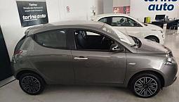 Lancia Ypsilon Ibrida Silver Plus