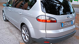 Ford Smax