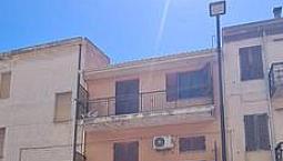 Casa Con Garage Su 3 Livelli In Via Gramsci