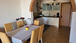 Appart.to P.t. Ing. Ind.c/3 Camere/Giardino/Garage