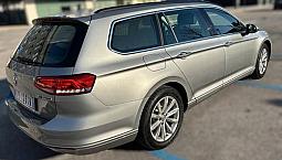 Volkswagen Passat Variant 1.6Business Dsg 120Cv B8