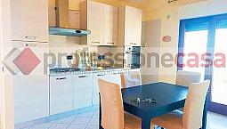 Attico 2camere,2bagni,terrazzo,cantina E Garage