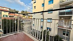 Trieste. Appartamento Con Terrazza In Via Flavia