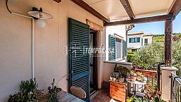 Trilocale Moderno Con Terrazzo, Doppi Servizi E Am