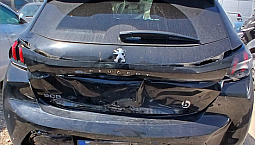 Peugeot 208 Incidentata