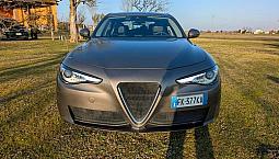Alfa Romeo Giulia 2.2 At8 150Cv