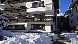 Palazzo / Stabile Di 1000 M² Con Più Di 5 Locali A