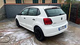 Volkswagen Polo 5ª Serie - 2010