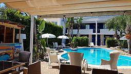 Residence Con Piscina Mare Adriatico