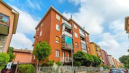 3 Locali A Casalecchio Di Reno
