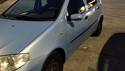 Fiat Punto Con Gancio Traino