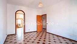 Bilocale Da Ristrutturare, Ottavo Piano, Italia -