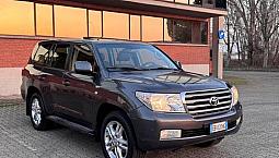 Toyota Land Cruiser 4.5Disel V8 Anno 2010