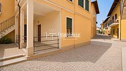 Casa Di Corte Con Posto Auto !!!